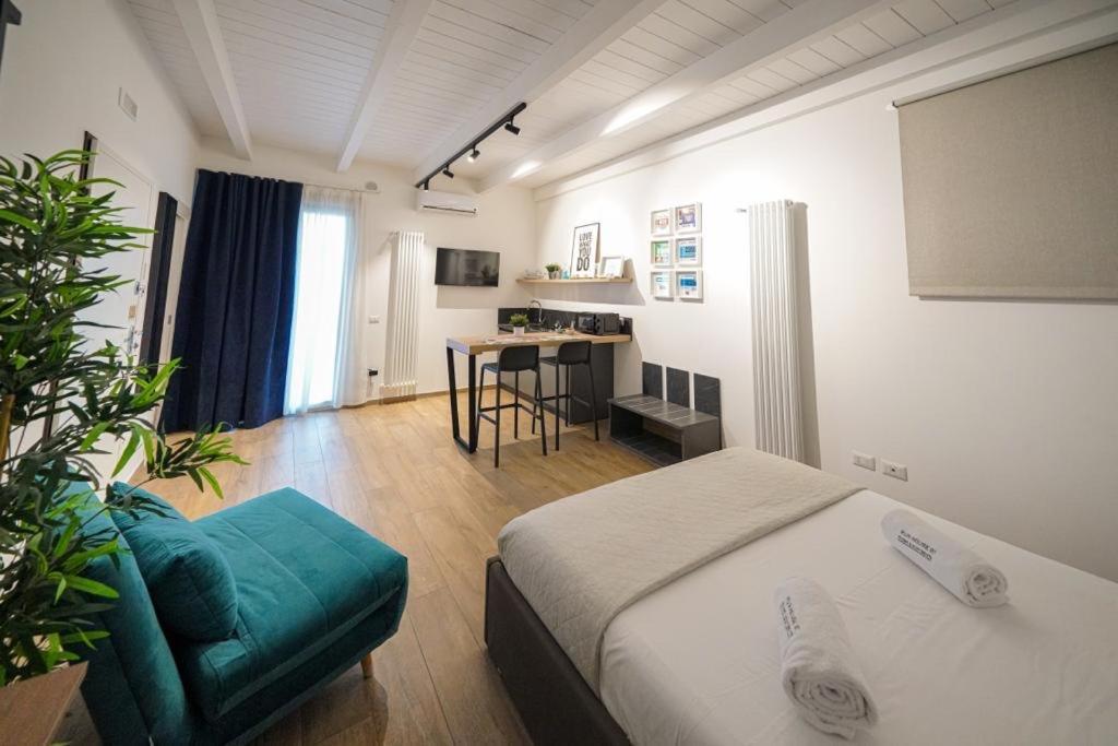 Run House 07 Rooms & Apartments Cassano delle Murge Eksteriør billede